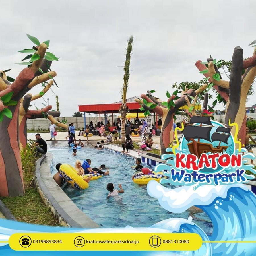 Ndalem Kraton Hotel ซิโดอาร์โจ ภายนอก รูปภาพ